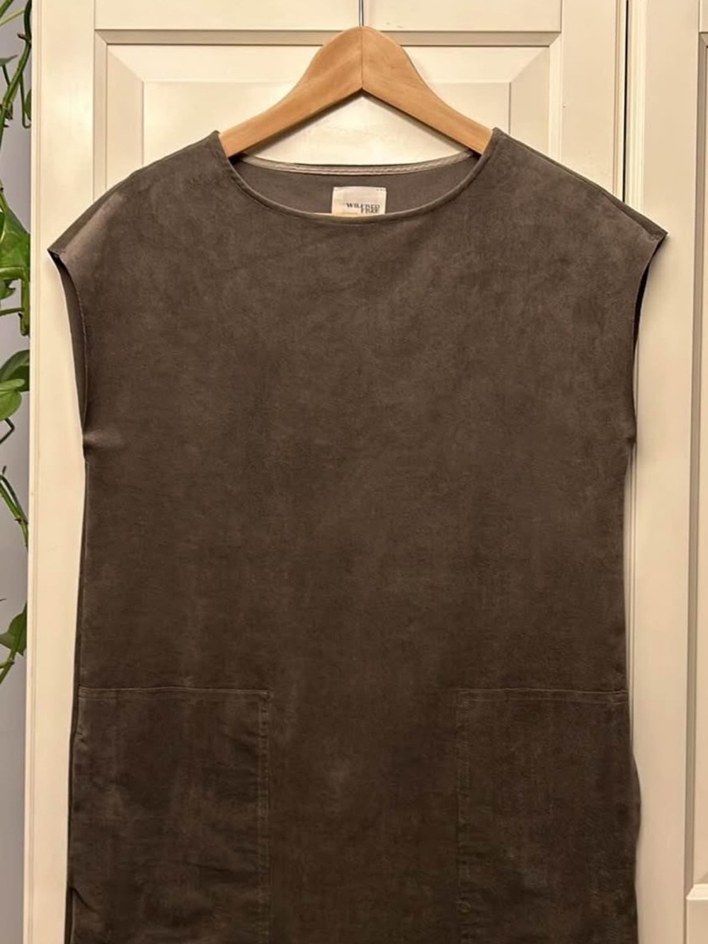 Wilfred Sleeveless Suede-Look Shift Top in Brown